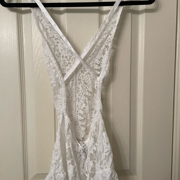 NWOT Stylestalker White Lace Bodysuit Lingerie - Picture 3 of 5